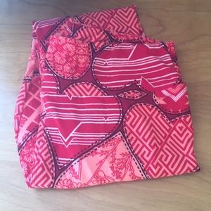 Lularoe Valentine’s Day leggings